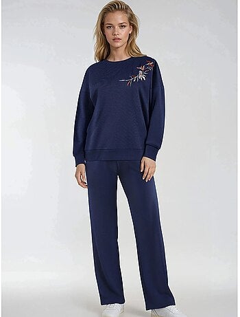 Ensemble deux pièces long à col rond brodé et pantalon à jambes larges hiccup