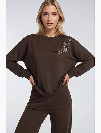 Ensemble deux pièces long à col rond brodé et pantalon à jambes larges hiccup