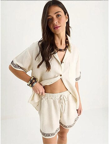 Ensemble deux pièces short et chemise en lin brodés à poches bianco lucci