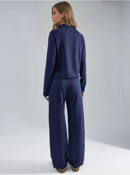 Ensemble deux pièces taille haute à col roulé et jambes larges hiccup - Kiabi Ensemble deux pièces taille haute à col roulé et jambes larges hiccup - Kiabi