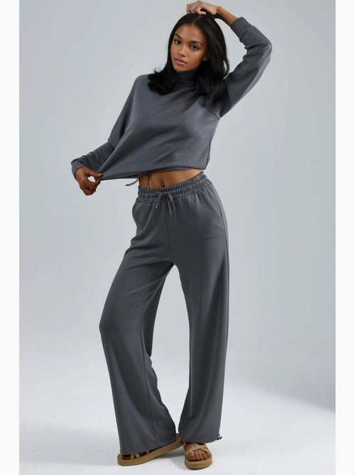 Ensemble deux pièces taille haute à col roulé et jambes larges hiccup - Kiabi Ensemble deux pièces taille haute à col roulé et jambes larges hiccup - Kiabi