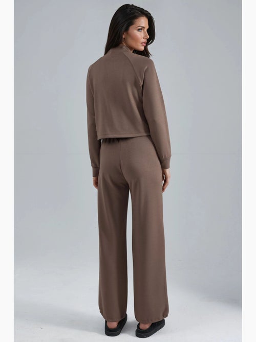 Ensemble deux pièces taille haute à col roulé et jambes larges hiccup - Kiabi Ensemble deux pièces taille haute à col roulé et jambes larges hiccup - Kiabi