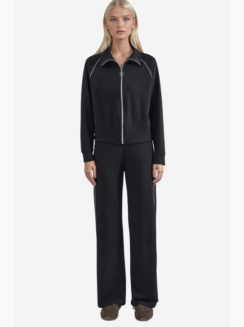 Ensemble deux pièces taille haute jambes larges avec col zippé hiccup - Kiabi Ensemble deux pièces taille haute jambes larges avec col zippé hiccup - Kiabi