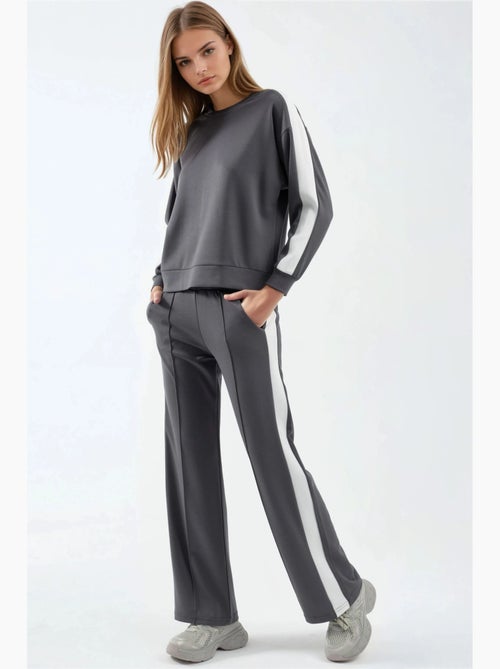 Ensemble deux pièces taille haute jambes larges col rond hiccup - Kiabi Ensemble deux pièces taille haute jambes larges col rond hiccup - Kiabi