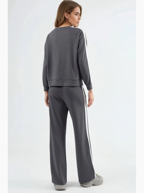 Ensemble deux pièces taille haute jambes larges col rond hiccup - Kiabi Ensemble deux pièces taille haute jambes larges col rond hiccup - Kiabi