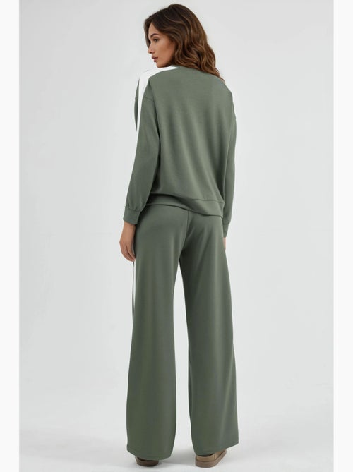 Ensemble deux pièces taille haute jambes larges col rond hiccup - Kiabi Ensemble deux pièces taille haute jambes larges col rond hiccup - Kiabi