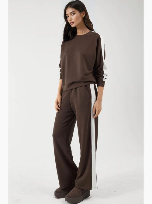 Ensemble deux pièces taille haute jambes larges col rond hiccup - Kiabi Ensemble deux pièces taille haute jambes larges col rond hiccup - Kiabi