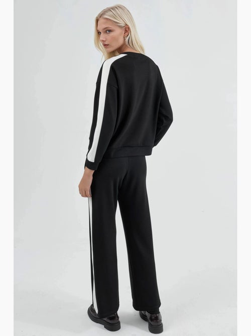 Ensemble deux pièces taille haute jambes larges col rond hiccup - Kiabi Ensemble deux pièces taille haute jambes larges col rond hiccup - Kiabi