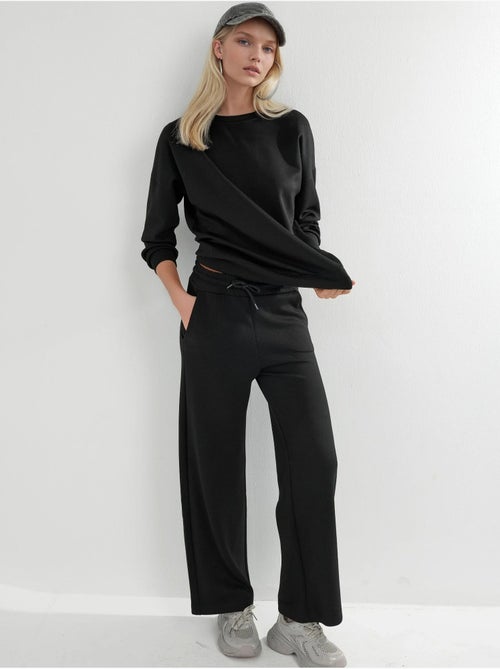 Ensemble deux pièces taille haute jambes larges hiccup - Kiabi Ensemble deux pièces taille haute jambes larges hiccup - Kiabi