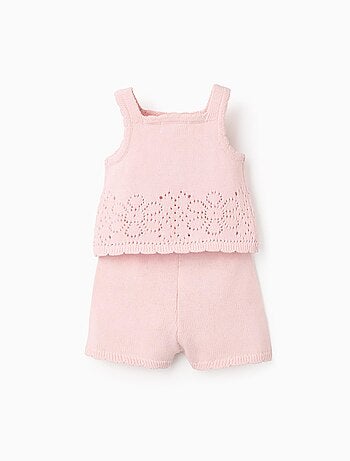 Ensemble en Maille avec Fleurs au Crochet