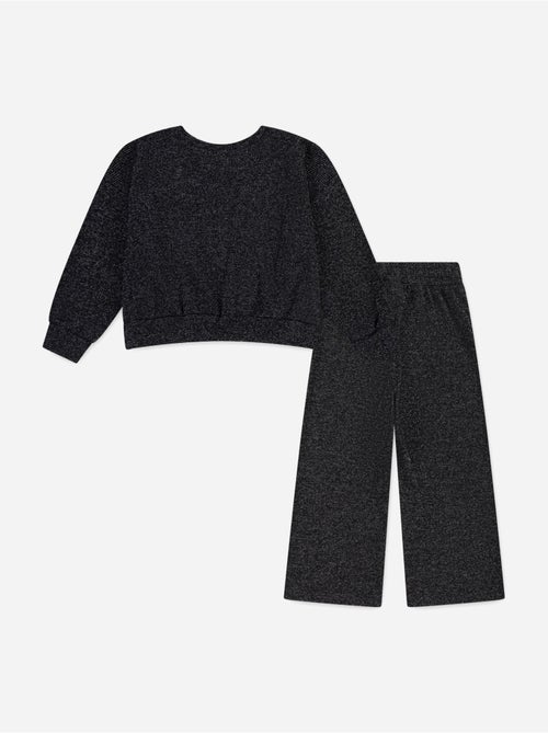 Ensemble fille Nike 2 pièces - Kiabi Ensemble fille Nike 2 pièces - Kiabi