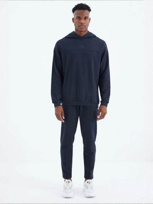 Ensemble homme sweat à capuche et pantalon tommy - Kiabi Ensemble homme sweat à capuche et pantalon tommy - Kiabi
