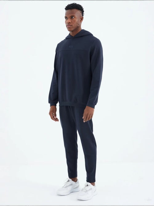 Ensemble homme sweat à capuche et pantalon tommy - Kiabi Ensemble homme sweat à capuche et pantalon tommy - Kiabi