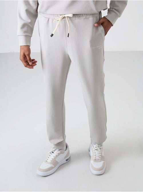 Ensemble homme sweat à capuche et pantalon tommy - Kiabi Ensemble homme sweat à capuche et pantalon tommy - Kiabi