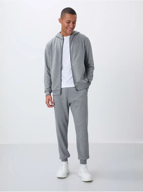 Ensemble homme sweat à capuche et pantalon tommy - Kiabi Ensemble homme sweat à capuche et pantalon tommy - Kiabi