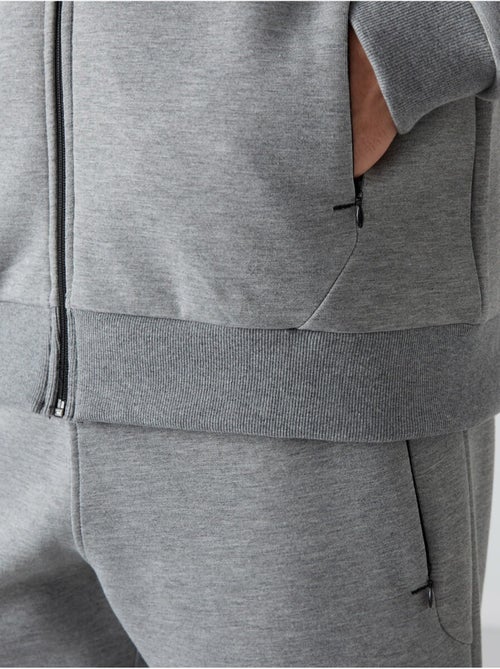 Ensemble homme sweat à capuche et pantalon tommy - Kiabi Ensemble homme sweat à capuche et pantalon tommy - Kiabi