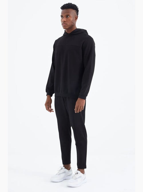 Ensemble homme sweat à capuche et pantalon tommy - Kiabi Ensemble homme sweat à capuche et pantalon tommy - Kiabi