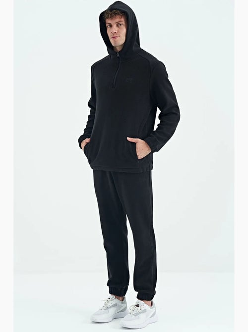 Ensemble homme sweat à capuche et pantalon tommy - Kiabi Ensemble homme sweat à capuche et pantalon tommy - Kiabi