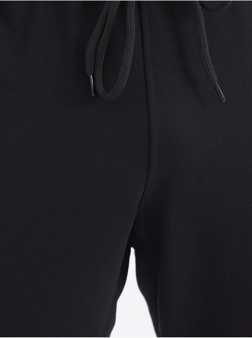Ensemble homme sweat à capuche et pantalon tommy - Kiabi Ensemble homme sweat à capuche et pantalon tommy - Kiabi
