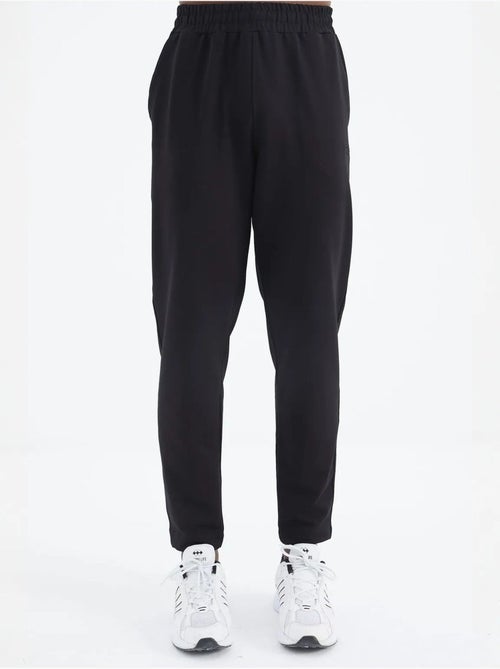 Ensemble homme sweat à capuche et pantalon tommy - Kiabi Ensemble homme sweat à capuche et pantalon tommy - Kiabi