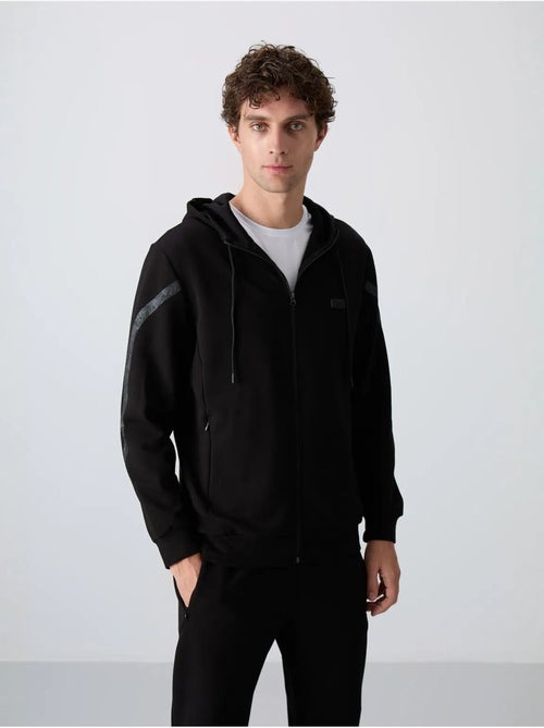 Ensemble homme sweat à capuche et pantalon tommy - Kiabi Ensemble homme sweat à capuche et pantalon tommy - Kiabi