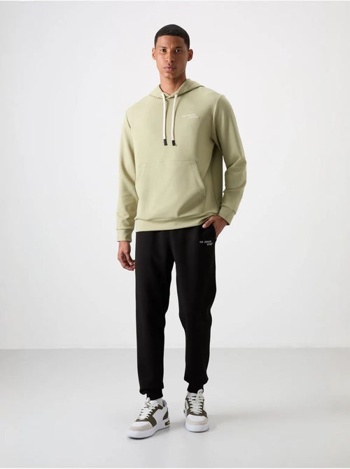 Ensemble homme sweat à capuche et pantalon tommy - Kiabi Ensemble homme sweat à capuche et pantalon tommy - Kiabi