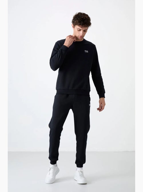 Ensemble homme sweat et pantalon à col rond manches longues tommy - Kiabi Ensemble homme sweat et pantalon à col rond manches longues tommy - Kiabi