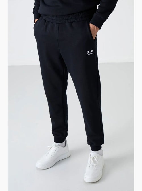 Ensemble homme sweat et pantalon à col rond manches longues tommy - Kiabi Ensemble homme sweat et pantalon à col rond manches longues tommy - Kiabi