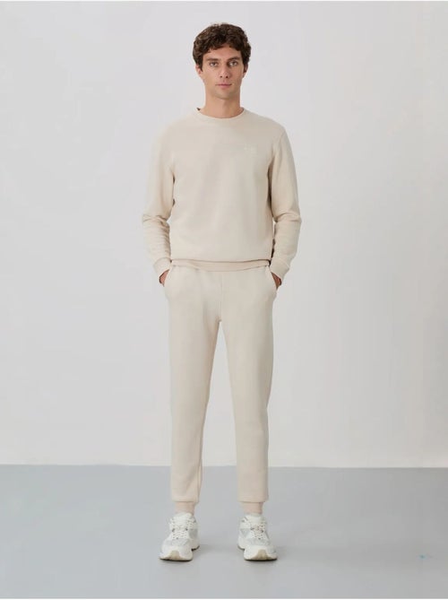 Ensemble homme sweat et pantalon à col rond manches longues tommy - Kiabi Ensemble homme sweat et pantalon à col rond manches longues tommy - Kiabi