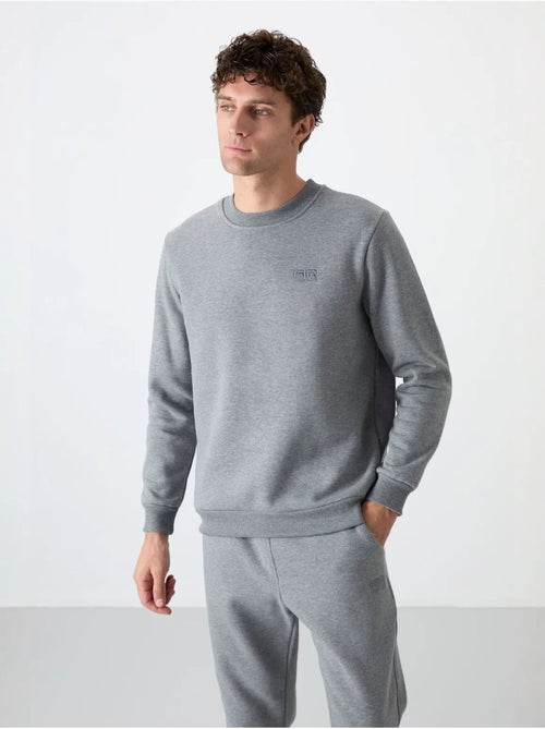 Ensemble homme sweat et pantalon à col rond manches longues tommy - Kiabi Ensemble homme sweat et pantalon à col rond manches longues tommy - Kiabi