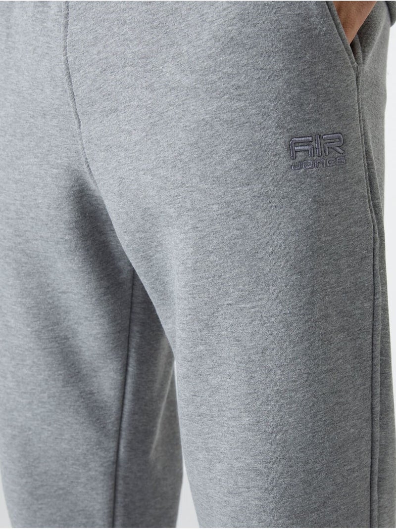 Ensemble homme sweat et pantalon à col rond manches longues tommy Gris - Kiabi