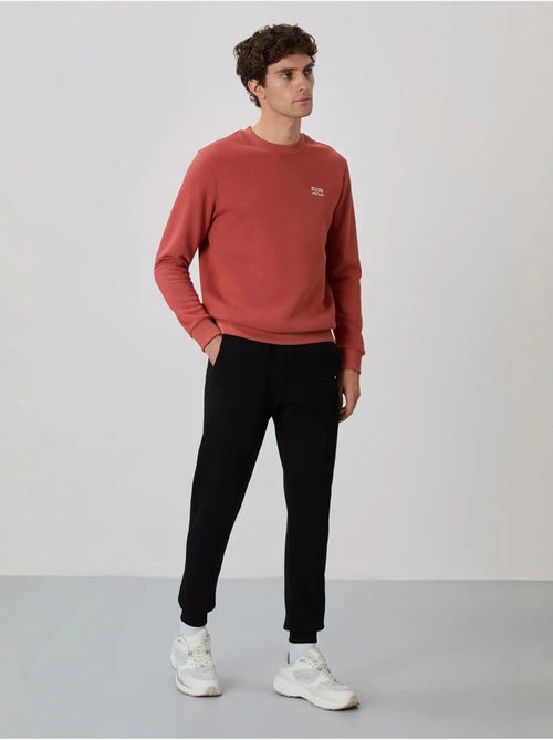 Ensemble homme sweat et pantalon à col rond manches longues tommy - Kiabi Ensemble homme sweat et pantalon à col rond manches longues tommy - Kiabi
