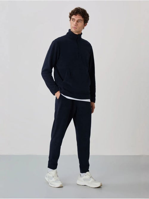 Ensemble homme sweat et pantalon à col zippé tommy - Kiabi Ensemble homme sweat et pantalon à col zippé tommy - Kiabi
