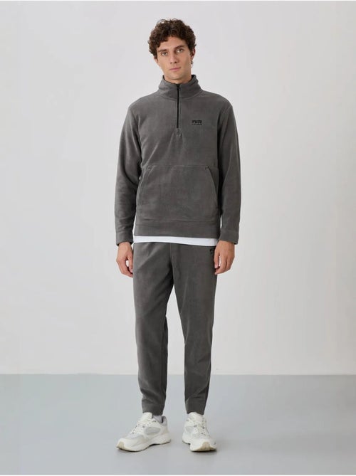 Ensemble homme sweat et pantalon à col zippé tommy - Kiabi Ensemble homme sweat et pantalon à col zippé tommy - Kiabi