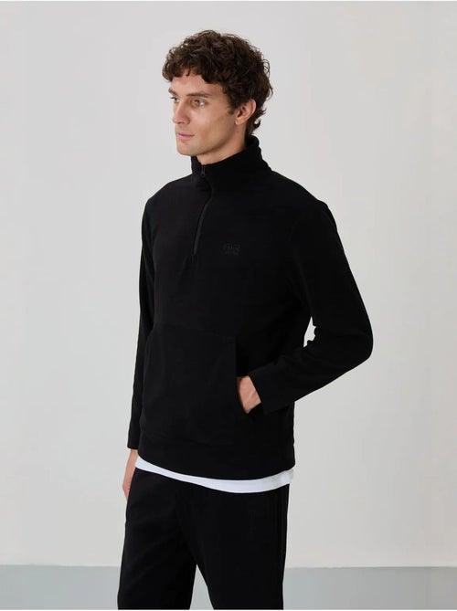 Ensemble homme sweat et pantalon à col zippé tommy - Kiabi Ensemble homme sweat et pantalon à col zippé tommy - Kiabi