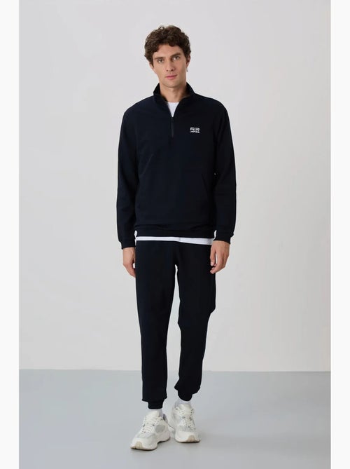 Ensemble homme sweat et pantalon à fermeture éclair tommy - Kiabi Ensemble homme sweat et pantalon à fermeture éclair tommy - Kiabi