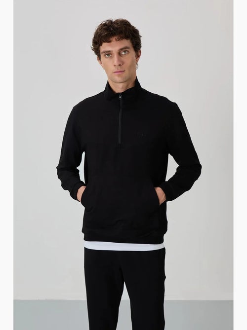 Ensemble homme sweat et pantalon à fermeture éclair tommy - Kiabi Ensemble homme sweat et pantalon à fermeture éclair tommy - Kiabi