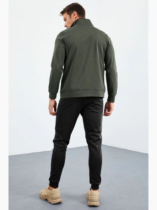 Ensemble homme sweat et pantalon en maille scuba tommy - Kiabi Ensemble homme sweat et pantalon en maille scuba tommy - Kiabi
