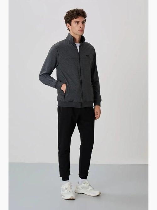 Ensemble homme sweat et pantalon en molleton tommy - Kiabi Ensemble homme sweat et pantalon en molleton tommy - Kiabi