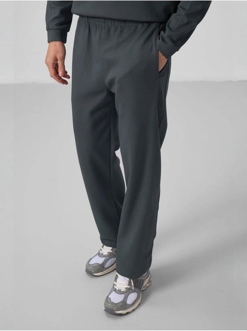 Ensemble homme sweat et pantalon oversize tommy - Kiabi Ensemble homme sweat et pantalon oversize tommy - Kiabi