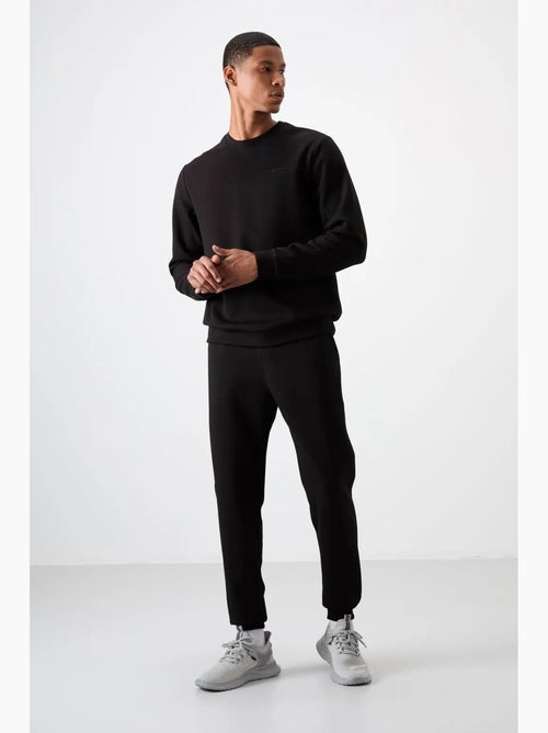 Ensemble homme sweat-shirt et pantalon à manches longues tommy - Kiabi Ensemble homme sweat-shirt et pantalon à manches longues tommy - Kiabi