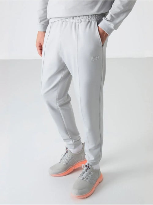Ensemble homme sweat-shirt et pantalon en molleton tommy - Kiabi Ensemble homme sweat-shirt et pantalon en molleton tommy - Kiabi