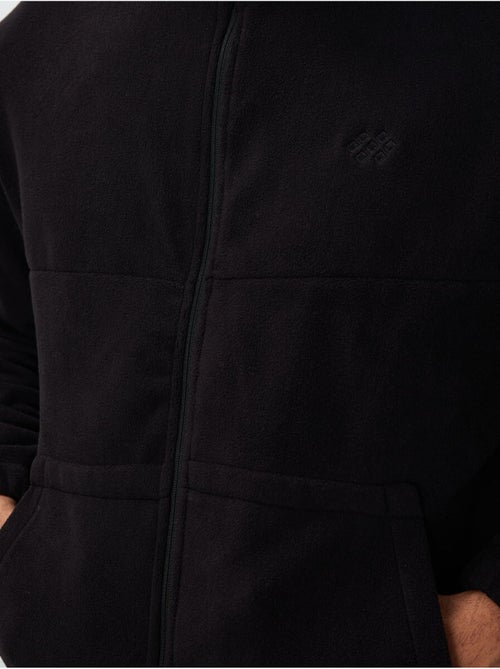 Ensemble homme sweatshirt à col zippé et pantalon tommy - Kiabi Ensemble homme sweatshirt à col zippé et pantalon tommy - Kiabi