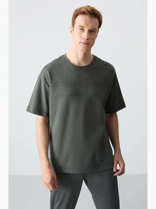 Ensemble homme t-shirt et pantalon oversize tommy - Kiabi Ensemble homme t-shirt et pantalon oversize tommy - Kiabi
