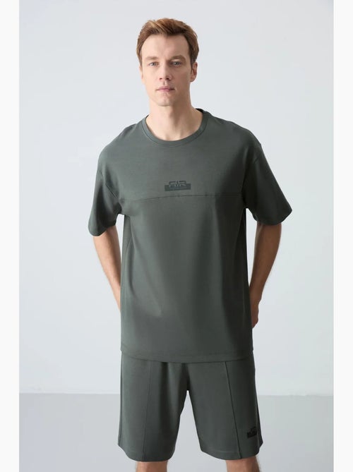 Ensemble homme t-shirt et short oversize tommy - Kiabi Ensemble homme t-shirt et short oversize tommy - Kiabi