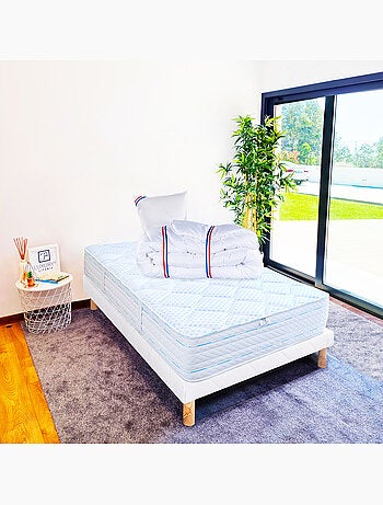 Ensemble literie avec matelas mémoire de forme 24 cm, sommier blanc, oreillers et couette