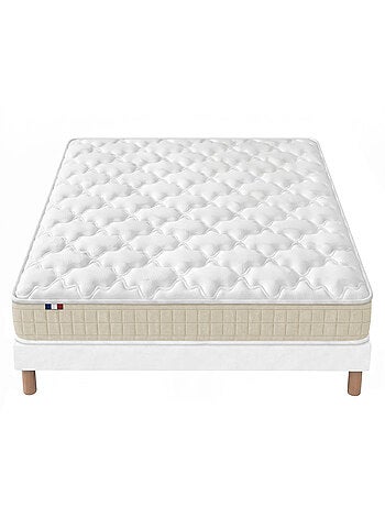 Ensemble matelas latex sommier déco blanc