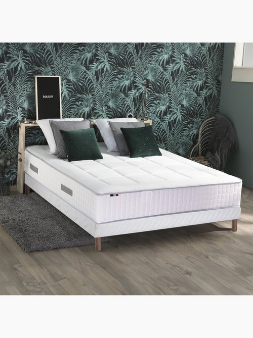Ensemble matelas Ressort 7 zones + sommier + oreiller + couette - FABRICATION FRANCAISE - Blanc - Kiabi Ensemble matelas Ressort 7 zones + sommier + oreiller + couette - FABRICATION FRANCAISE - Blanc - Kiabi