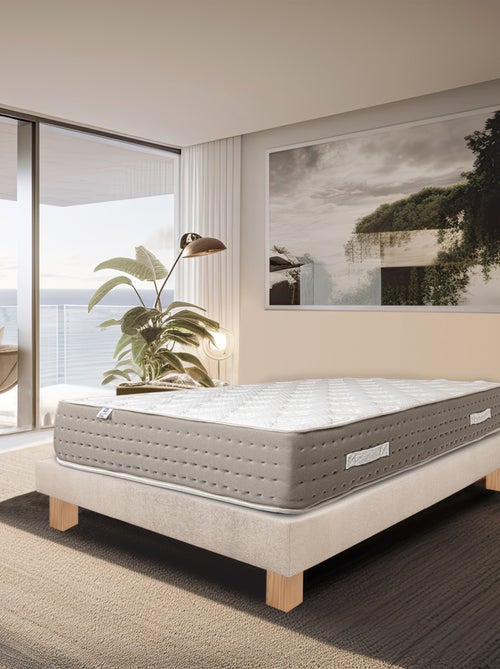 Ensemble matelas ressorts ensachés 26 cm et sommier beige - Kiabi Ensemble matelas ressorts ensachés 26 cm et sommier beige - Kiabi