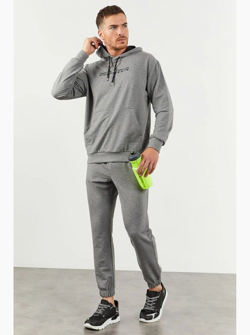 Ensemble oversize sweat à capuche et pantalon tommy - Kiabi Ensemble oversize sweat à capuche et pantalon tommy - Kiabi